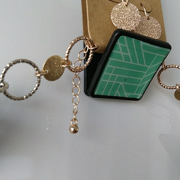 NWT Necklace and Earrings Duo - Gold and Silver - Picture 5 of 8